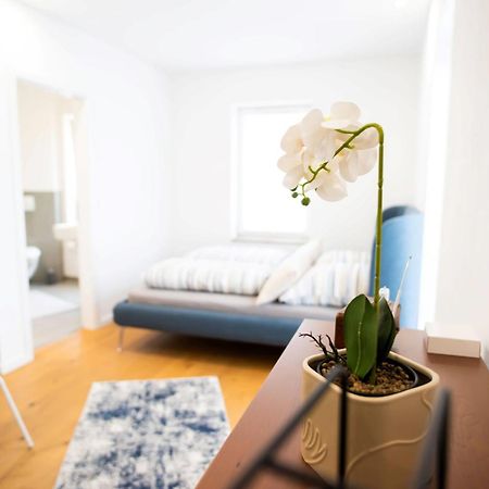 Zentral Gelegenes Apartment Augsburg Luaran gambar